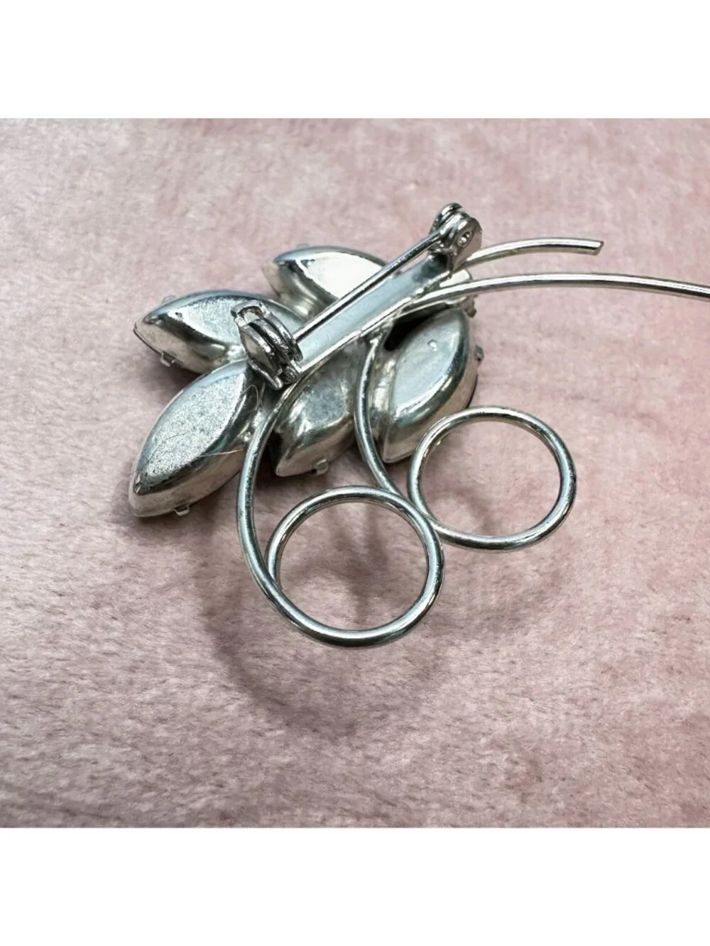 Vintage MCM Jet Black & Silver-Tone Floral Leaf Brooch Pin Mid-Century Modern